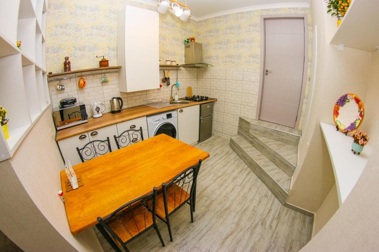 Historical Apartment In Old Tbilisi Bagian luar foto